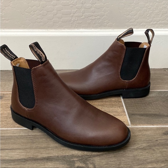 Blundstone Brown Leather Chelsea Boots main image 7